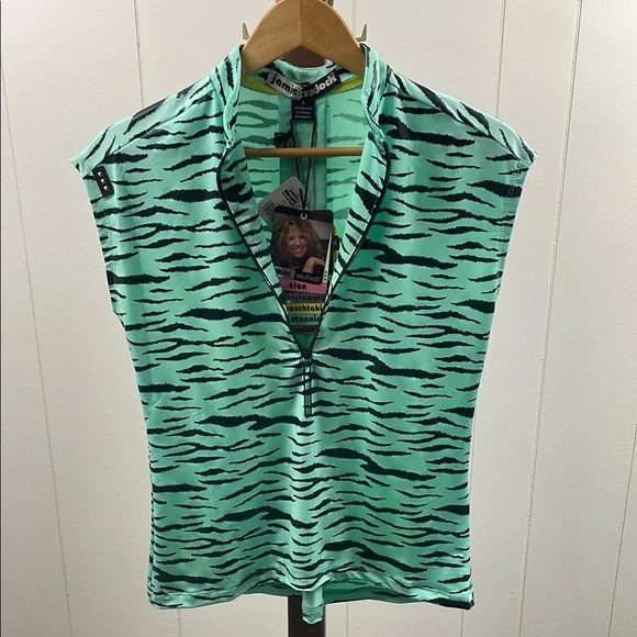 SOLD Jamie Sadock NWT Cap Sleeve Le Tiger 1/4 Zip Golf Shirt - Picture 3 of 4